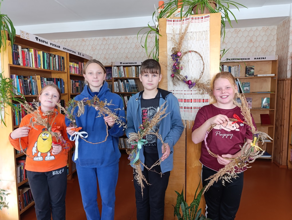 Інтэр’ерны вянок для любай матулі